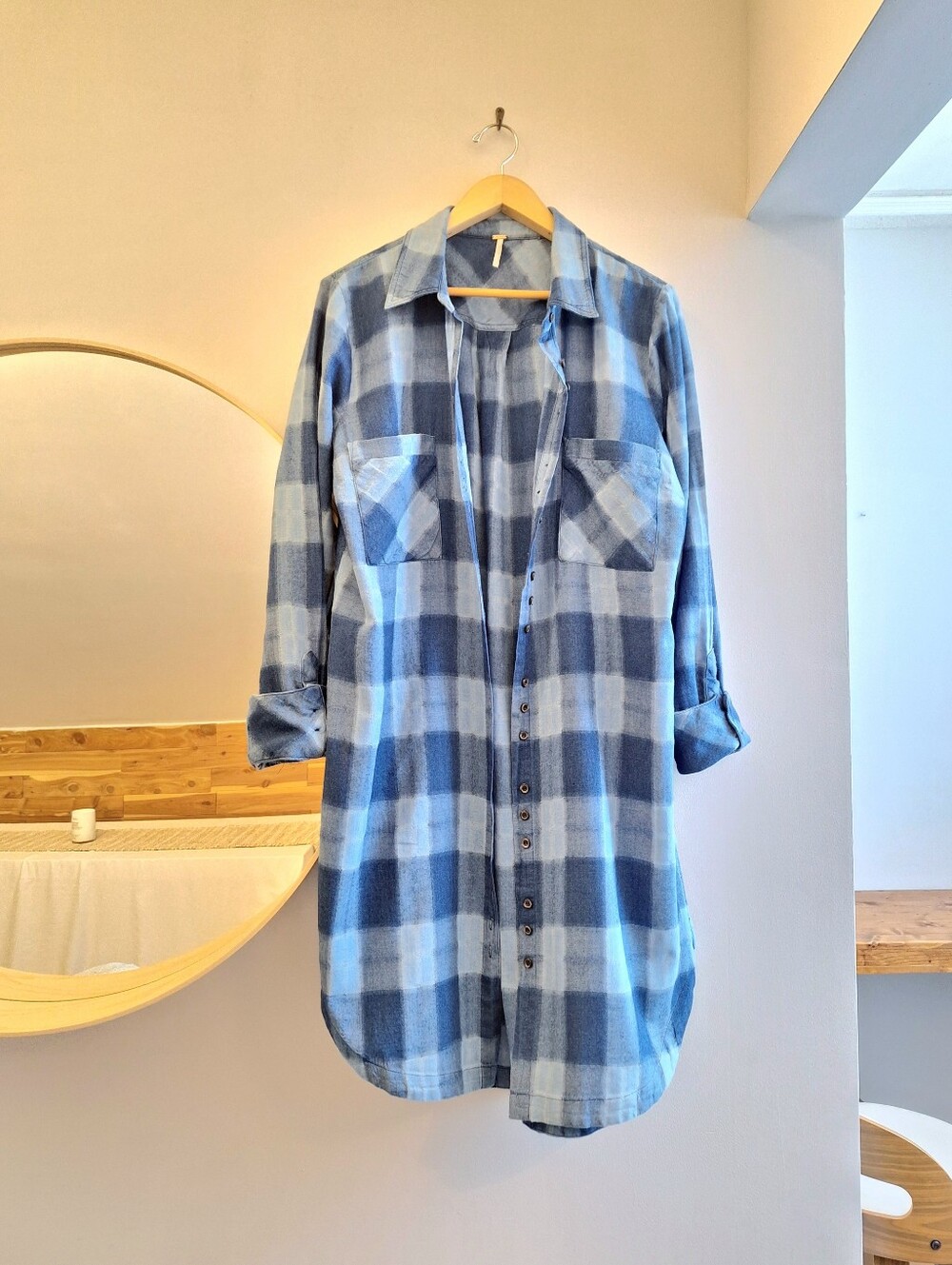 Free People Plaid Distressed Oversized Button Down Tunic Shirt L - Picture 2 of 7
